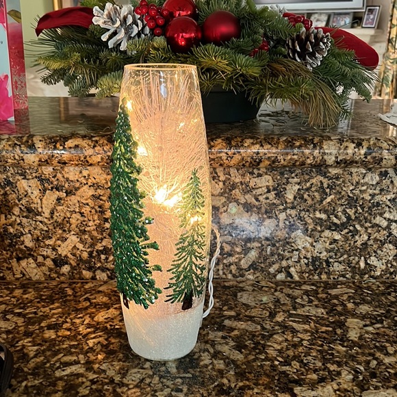 Kirklands Holiday Nib Kirkland Prelit Bronze Tree Glass Hurricane